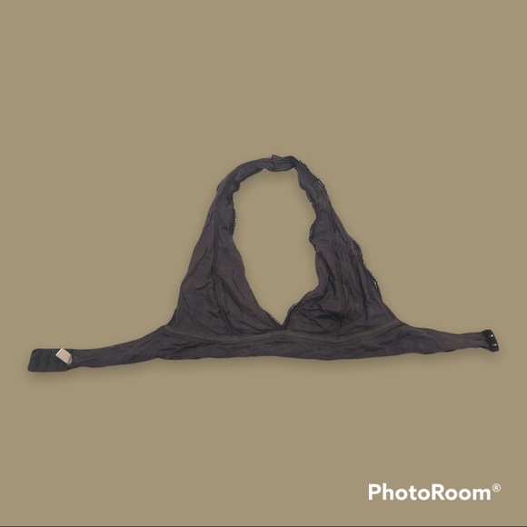 ⚜️ Out From Under Lace Halter Bralette ⚜️ - Picture 7 of 9